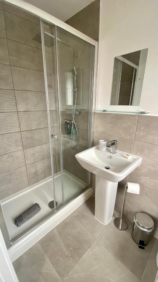 Modern 2 Bed Apartment/Free Parking/Near City/Self-Check In Handsworth Exterior foto